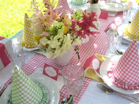 pink gingham party decorations